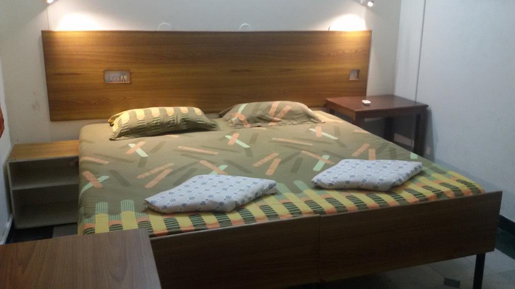 Hotel Sukhsadan Dehradun Værelse billede