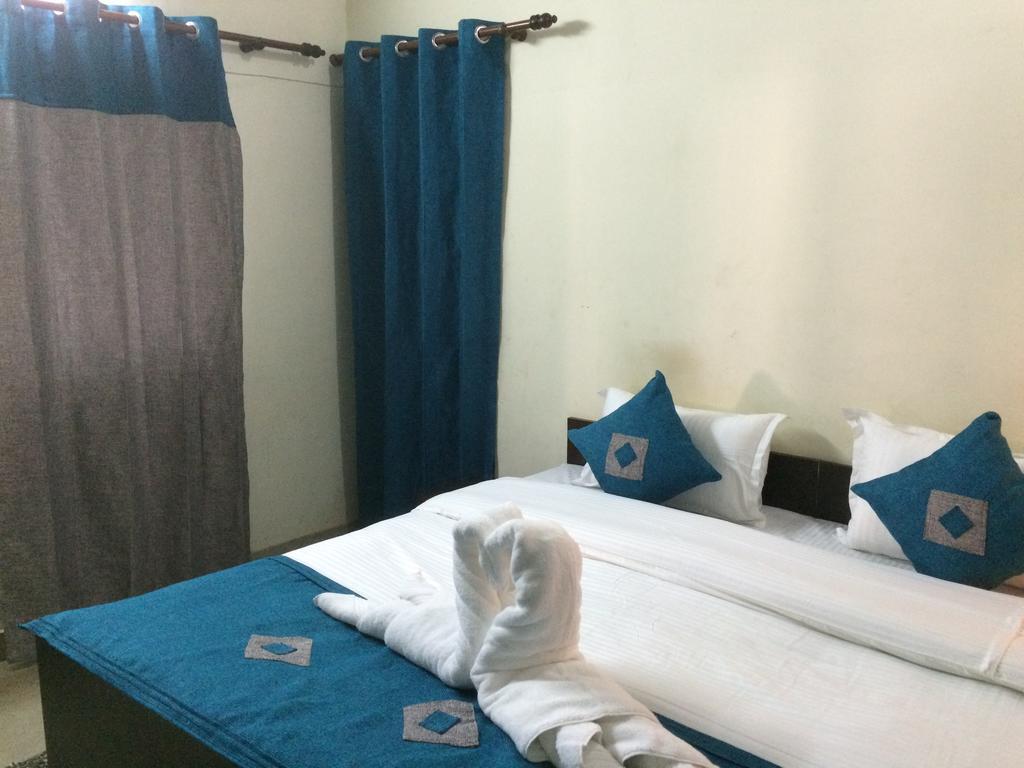 Hotel Sukhsadan Dehradun Værelse billede