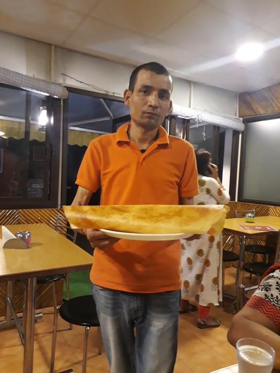 Hotel Sukhsadan Dehradun Eksteriør billede