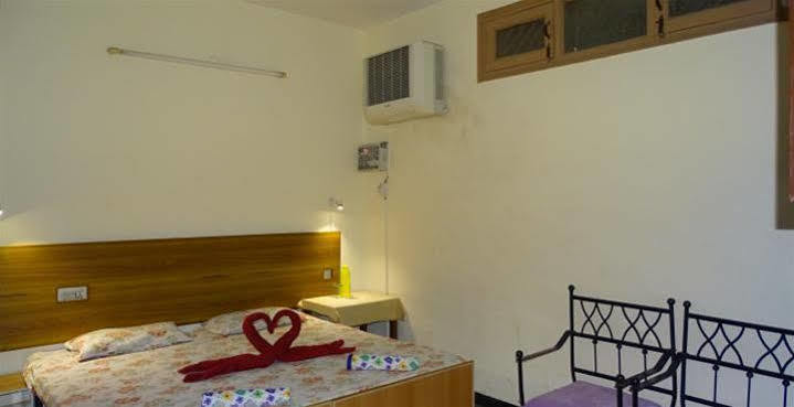Hotel Sukhsadan Dehradun Eksteriør billede